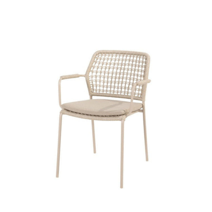 Barista tuinstoel in zandkleurig aluminium en beige vierkant geweven ronde rope