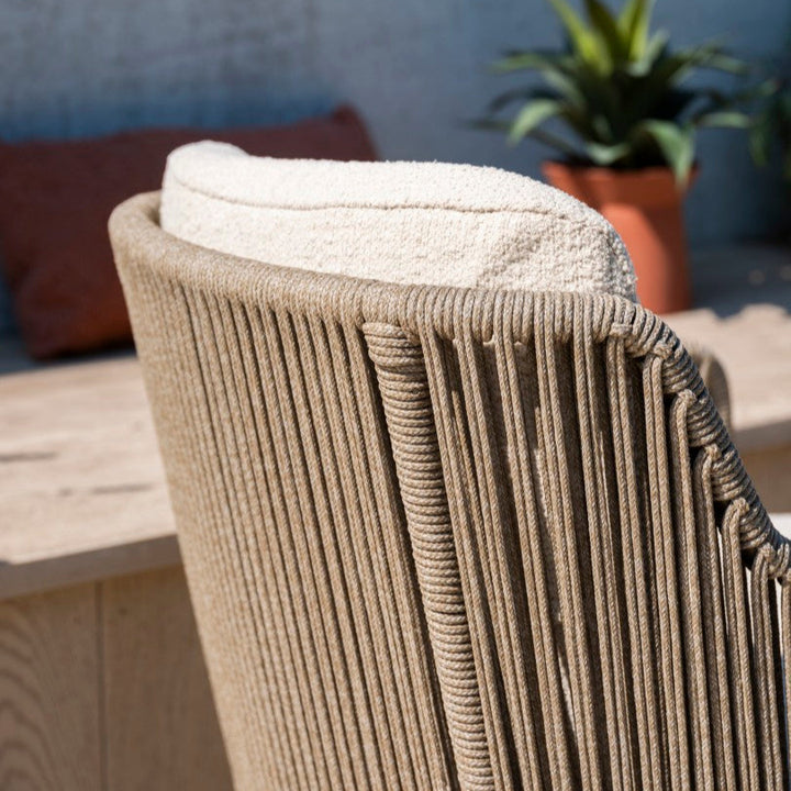 Bernini tuinstoel in bruin aluminium en beige recht geweven ronde rope