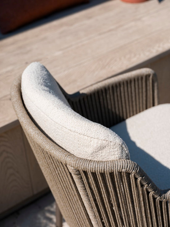 Bernini tuinstoel in bruin aluminium en beige recht geweven ronde rope