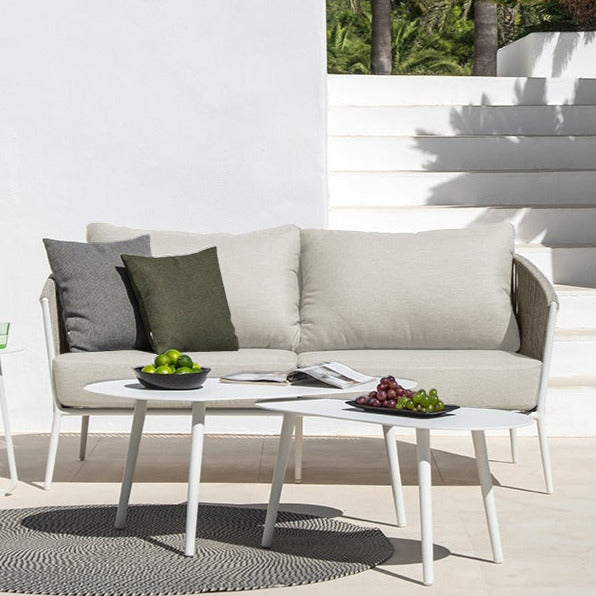 Fortuna 2.5-zit loungbank in wit aluminium en all-weather kussens