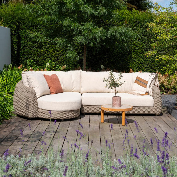 Maxime loungeset in beige gevlochten touw en all-weather kussens rechts