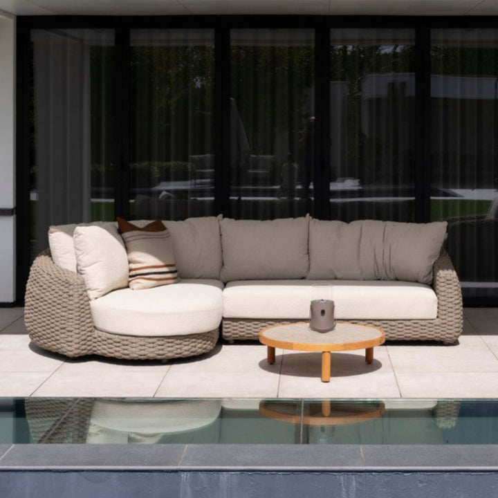 Maxime loungeset in beige gevlochten touw en all-weather kussens rechts