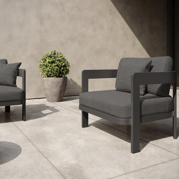 Domani loungeset in antracite (charcoal) aluminium en all-weather kussens