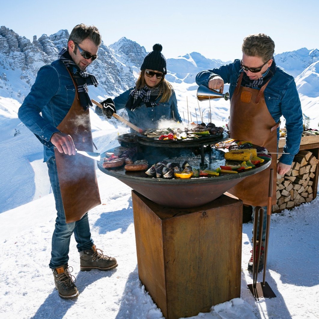 Ofyr Classic Black 100 Complete Pizza Bundle