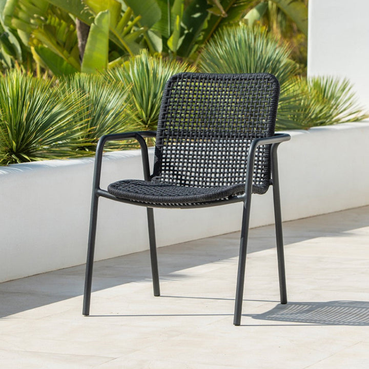 Chaise de jardin empilable Durham en aluminium antracite et corde ronde tissée carrée antracite