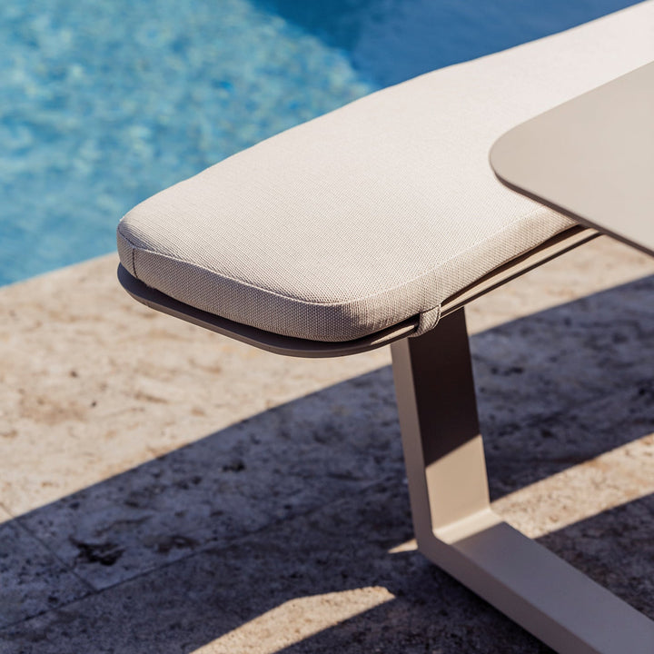 Corfu picknicktafel 220cm in beige aluminium