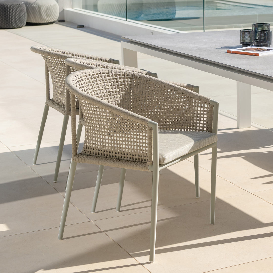 Safara garden chair in sand aluminum and sand square woven round rope 