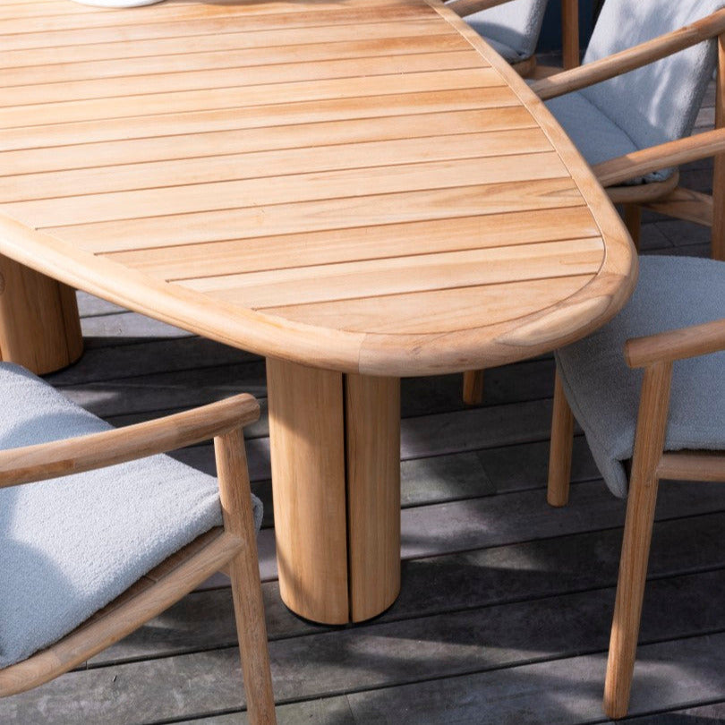 Ensemble de jardin organique Corsica en teck avec 6 chaises de jardin Tess empilables