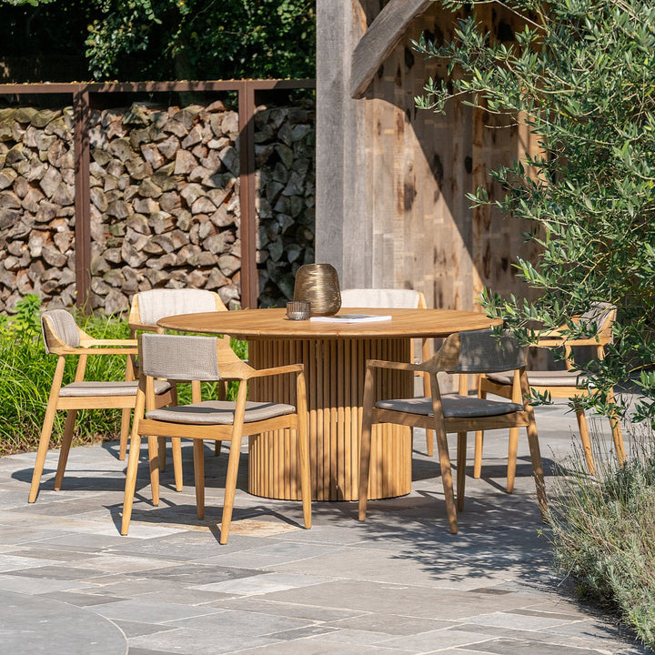 Amato ronde tuinset in teak met 6 stapelbare tofino tuinstoelen