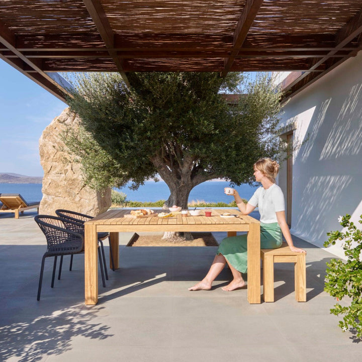 Tecca table 160x160 | Jardinico