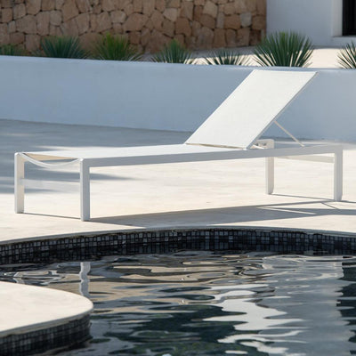 Sylth Lounger White | Light grey - Jarderi